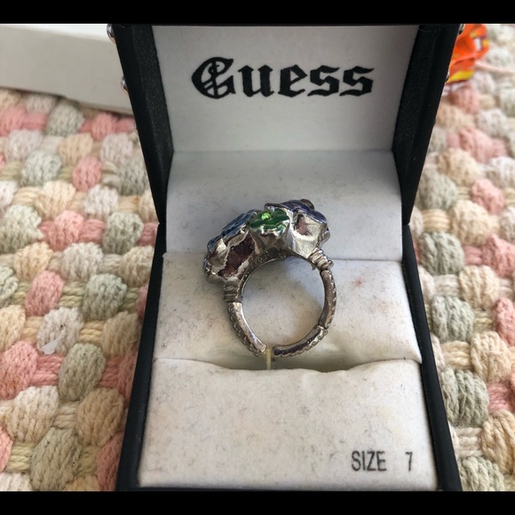 GUESS RING - Picture 3 of 5